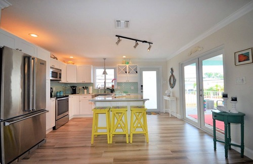 Cutthroat Harbor Estates House | Oceanside, heated pool, near Key West, space for 20-25 ft boat. Book fall 2025!