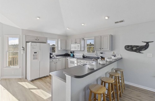 Carolina Dunes House | Oceanside Home in Duck with a Private Pool and Hot Tub!