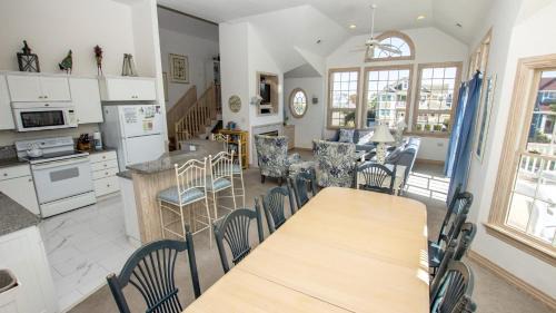 Buck Island House | Oceanside, Hot Tub, Close to Beach, Community Pool, BU41, Galileo Point