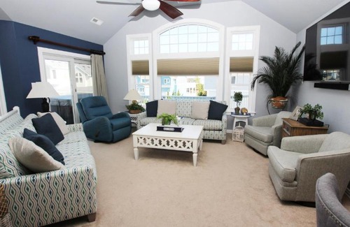 Buck Island House | Oceanside, Hot Tub, Dogs Welcome, Community Pool, BU13B, Tropical Dreams B