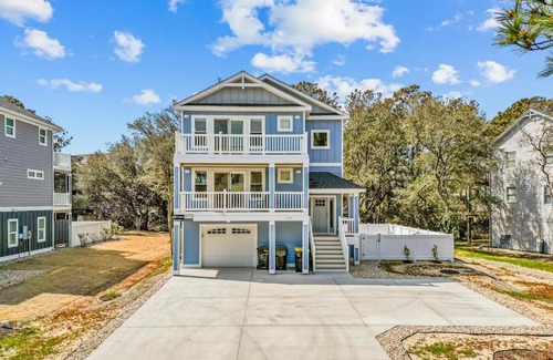 Corolla House | Oceanside, Private Pool, Hot Tub, Close to Lighthouse, Community Amenities, VOH23, The Strandhaus