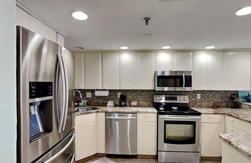 River Breeze Estates Condo | Oceanside Retreat 804 | Pet-Friendly with Community Pool + Just Steps From the B