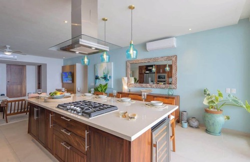Mismaloya Condo | Oceanview 2BR|Tranquil Stay Near Zona Romántica