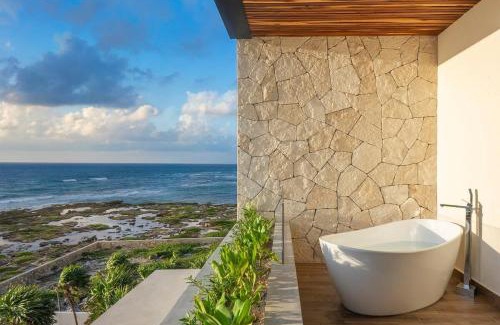 Tulsayab Villa | Oceanview 8BR Luxury Double Villa, Concierge &Pools-Tankah Bay