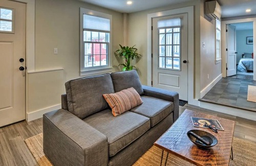 Rockport Apartment | Oceanview and downtown with direct beach access 1 Bed 1 Bath