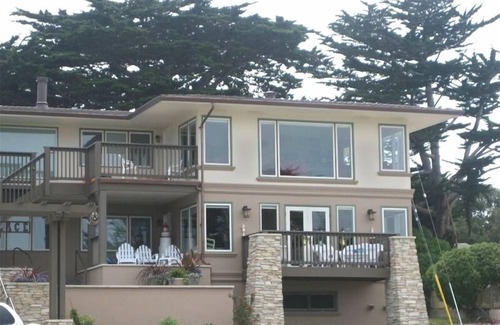 Pacific Grove Condo | Oceanview Designer Beach House 2 Free Movie Passes license #0366