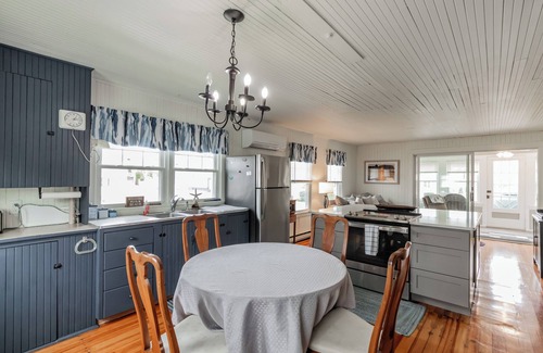 Ocean Park Cottage | Oceanview from your front steps, by Ocean Park, a block from the beach and downtown OOB