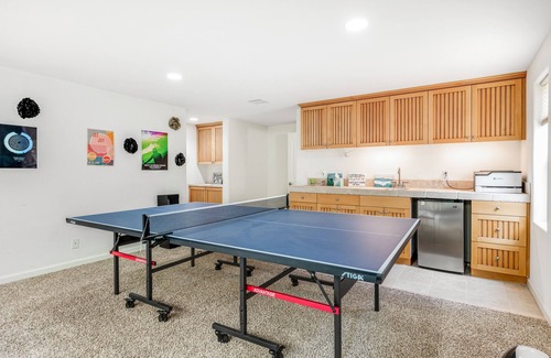 Hollywood Beach House | Oceanview home with rooftop deck and game room - dog-friendly