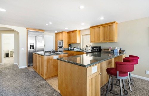 Hollywood Beach House | Oceanview home with rooftop deck and game room - dog-friendly