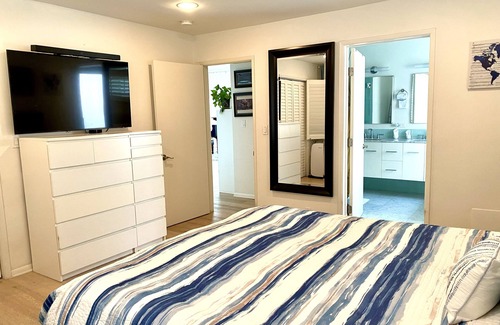 Playa Del Rey Apartment | Oceanview Sonata
