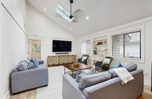 West Beach House | Oceanwoods 470