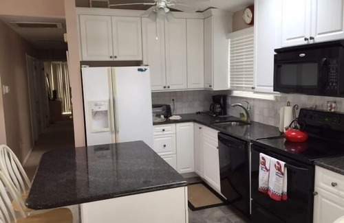 South End Condo | OCNJ South End - Cozy second floor condo. Family owned and managed.