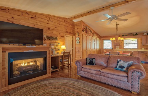 Maggie Valley Cabin | OCT. OPENINGS: with Mt. Views, Attached Garage, Flat Paved Parking, Pet Fee.