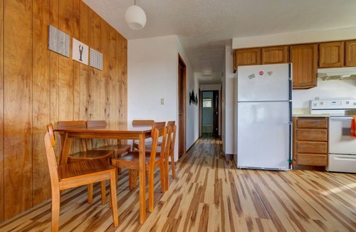 Rockaway Beach House | Octalope 6Bd/4Ba Oceanfront, Hot tub, Arcade, Deck