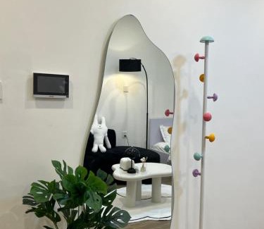 Gia Lam Apartment | October Homestay Ocean Park