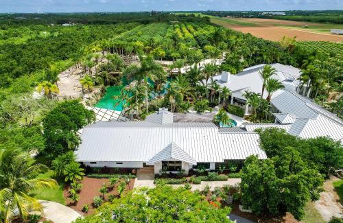 Homestead Apartment | October Pink PROMO Miami SW Stunning Garden & Pool