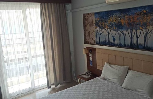 Kusadasi City Centre Bed & Breakfast | oda Kahvaltı Hizmet Veren Butik Otel