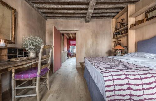 Historical Center Bruges Apartment | Odevaere - Charming & luxurious apartment with terrace