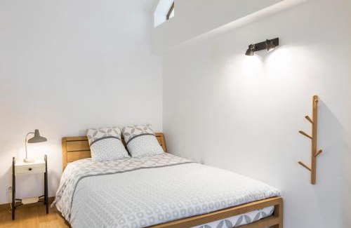 Saint-Helier Apartment | Odorico - En centre-ville, proche gare