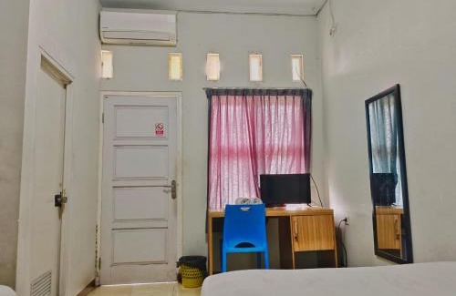 Jember House | oemah jawa guesthouse jember