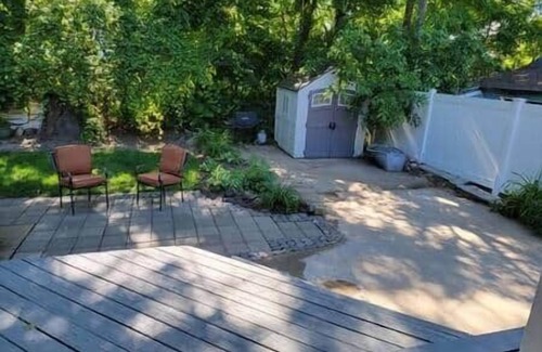 Royal Oak House | ♥️ of 👑 🌳 Entire 2BR House!