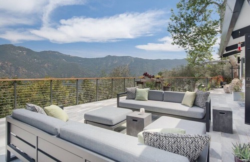 Malibu House | ❤ of Malibu ✤ Pool ✤ Mountain Views ✤ Private