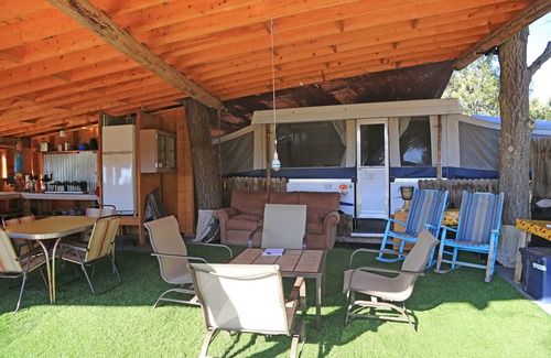 Gallina Cabin | Off Grid Anasazi Wilderness Cabin at Gallina Canyon Rentals