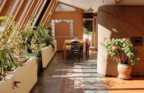 Colorado Springs House | Off-grid, Earthen home in the forest