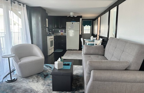 Camp Ellis House | Off season rate and 10 nights for the price of 7! September 2-12