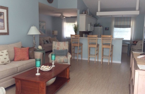 South Venice House | Off-Shore "Beach House"