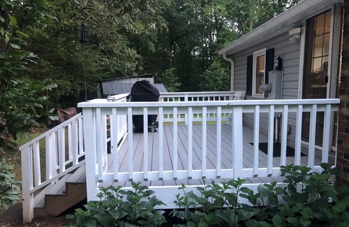 Salem Cottage | Off the Beaten Path: Cottage for families and fisherman.