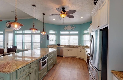 Galveston House | Off The Hook: 4 BR, 3 BA House in Port Bolivar, Sleeps 12