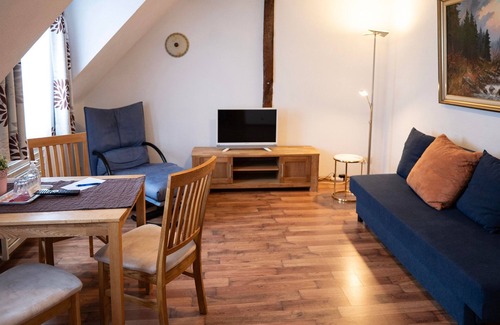 Monschau Hotel | Offer `stay 4 pay 3'in double. Shower / WC - Hotel Royal