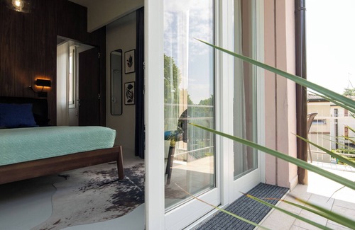 Padova Apartment | OFFICINE CAVOUR THE MONO OAK