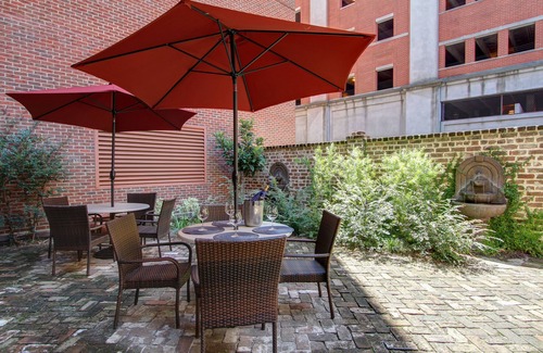 Historic District - North Apartment | Oglethorpe Lodge