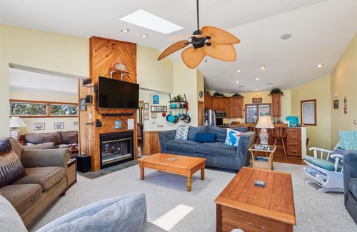 Ocean Hill House | OH-9 "Caspies by the Sea" SemiOceanFront Dog friendly!
