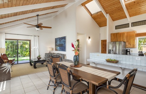 Puako House | ʻOhana Hale in Puako! Rare full Mauna Kea Views, Steps to the Beach, Private.