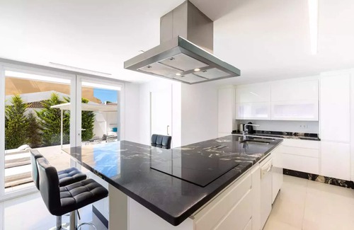 Churriana House | OHANA2 LUXURY VILLA.