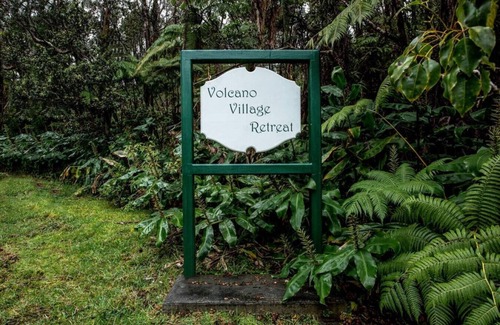Volcano Cottage | Ohia Cottage - Volcano Village Retreat