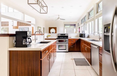 Keaau House | Ohia Modern Home - Harmony in Paradise