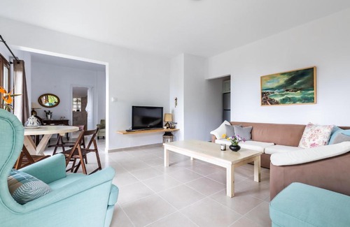 Stafylos House | Oikia Guesthouse