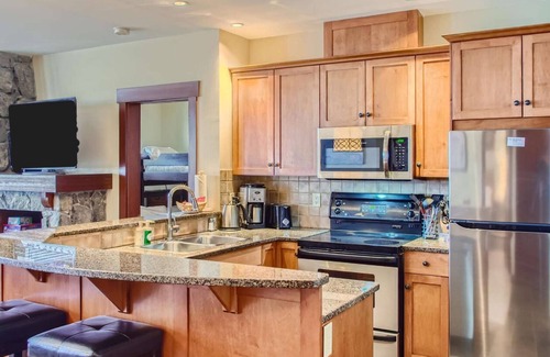 Big White Ski Resort Condo | Okanagan - Stonegate Resort Unit A202