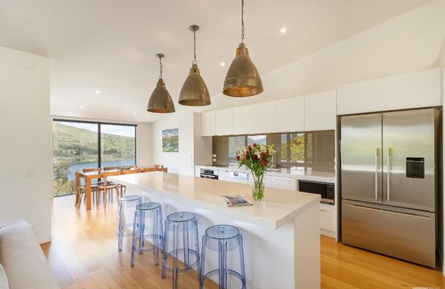 Queenstown House | Okataina - Means Place of Laughter, Luxury Retreat