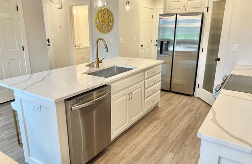 Spirit Lake House | Okoboji Bliss: Luxury Lake Retreat, 3-BR, 2.5 baths, Pools, Family Fun!