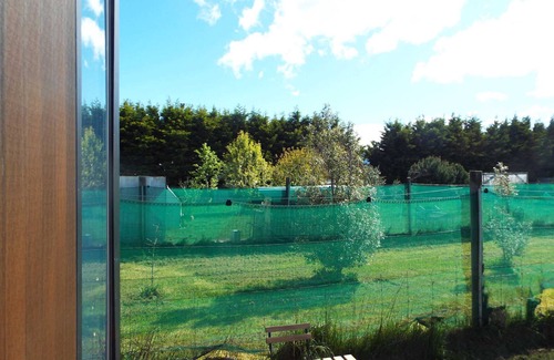 Wairau Valley House | Okuti Cottage by Tiny Away
