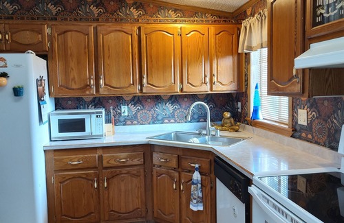 Northern Wisconsin House | "Ol Man Wavin Haven" home that has road access to UTV, ATV and snowmobile trails