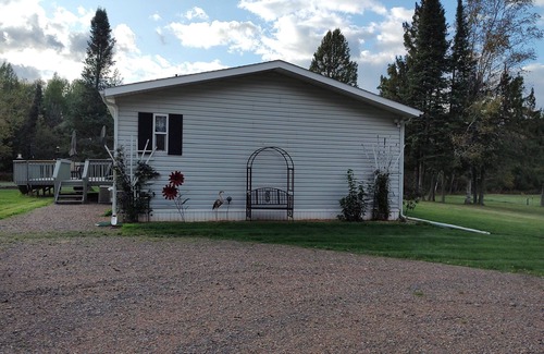Northern Wisconsin House | "Ol Man Wavin Haven" home that has road access to UTV, ATV and snowmobile trails