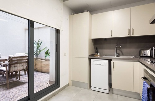 Les Corts Apartment | Olala Les Corts Exclusive 1BR Flat w/balcony
