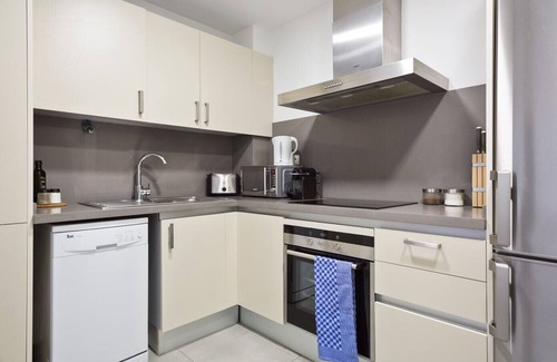 Les Corts Apartment | Olala Les Corts Exclusive 1BR Flat w/balcony