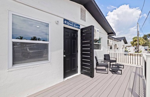 Treasure Island Apartment | Olas Oasis - Cozy T.I. Beach Getaway
